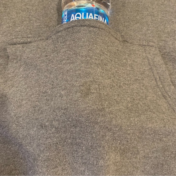 hoodie with hidden beverage pouch - Picture 12 of 12